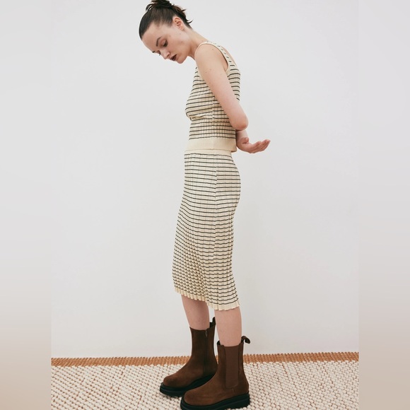 SOURCE UNKNOWN *SET* Three (3) Piece Set Parmesan Top, Cardigan & Skirt NWT - Picture 10 of 14